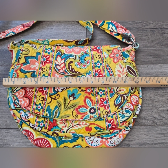 Vera Bradley Retro Eloise Hipster Provencal Yellow Paisely Crossbody Floral Boho - Picture 11 of 11